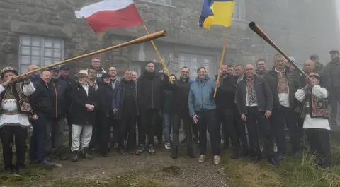 Україна та Польща відкрили науковий центр на горі Піп Іван