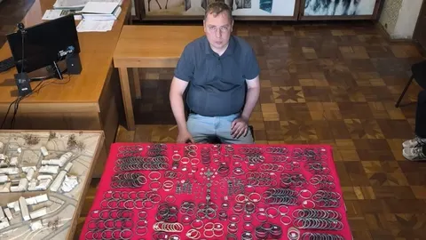 На Волині завершили опрацювання «Скарбу купця»: майже тисяча артефактів