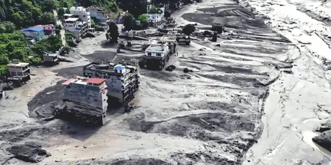 Повінь у Непалі сталася не через дощі: вчені розкрили каскад причин