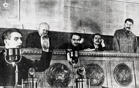 Як біологія стала зброєю пропаганди: підручники 1949–1955 років