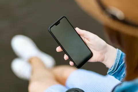 Власний ліміт на смартфон ефективніший за нав'язаний: що радять вчені